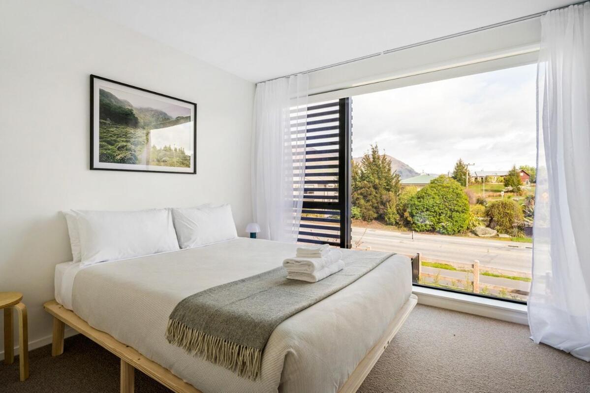 Architect's Townhouse In Ferienhaus Wanaka